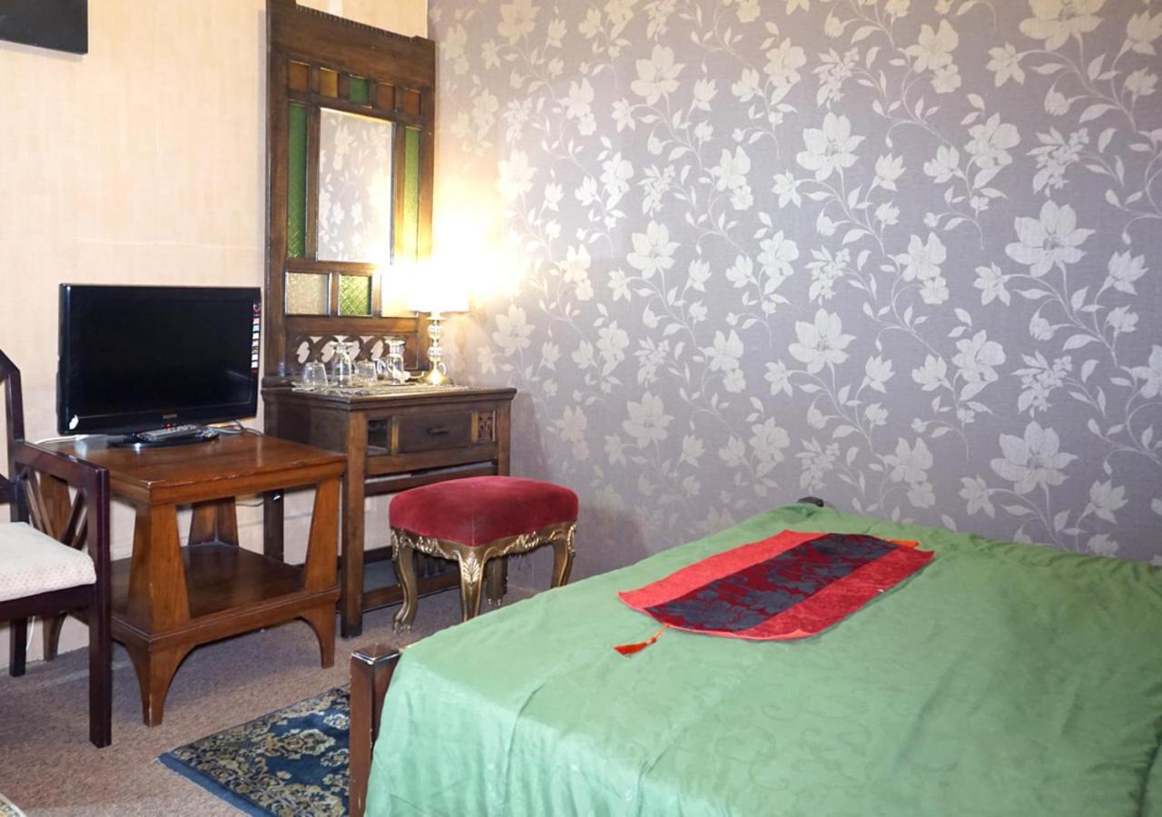 Badjoeri Ethnic Wooden Homestay Bandung Exterior foto