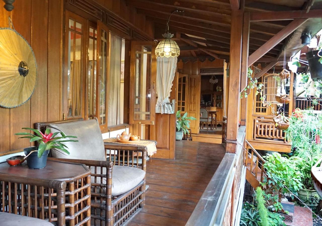 Badjoeri Ethnic Wooden Homestay Bandung Exterior foto